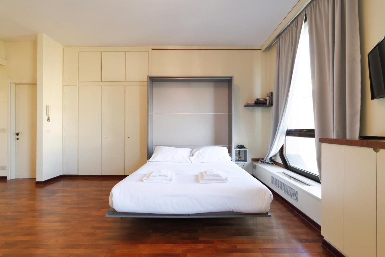 Duomo Luxury Apartment VII ミラノ エクステリア 写真